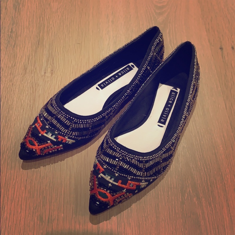 Beautiful Alice & Olivia Flats. BNWT.